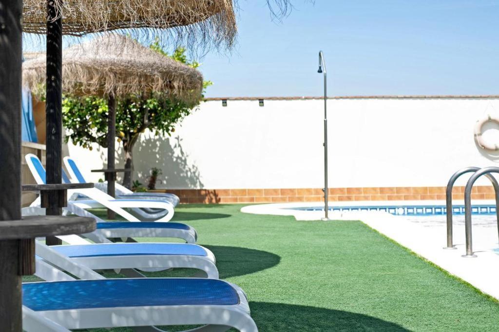 Villa Fornell - Piscina Compartida Conil De La Frontera Eksteriør billede
