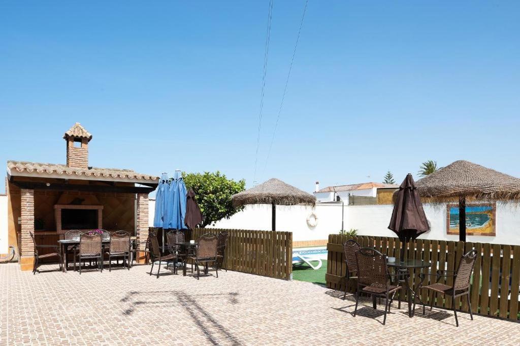 Villa Fornell - Piscina Compartida Conil De La Frontera Eksteriør billede